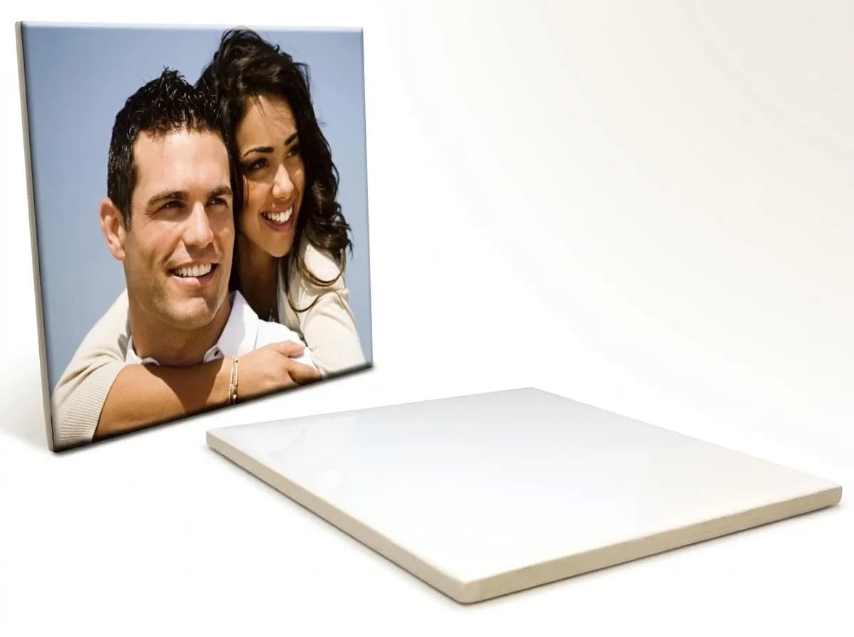 Customized photo tile with personalized picture design